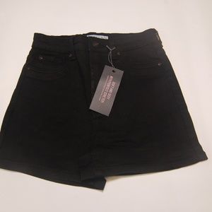 Cielo Jeans Soft Stretch Black Shorts NWT